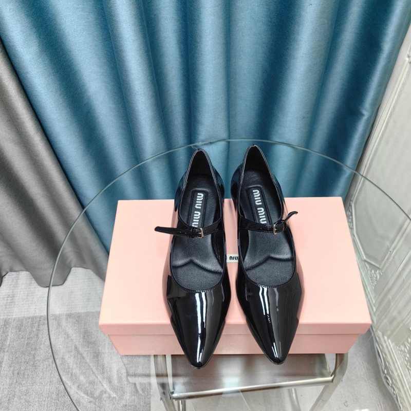 Miu Miu flat shoes